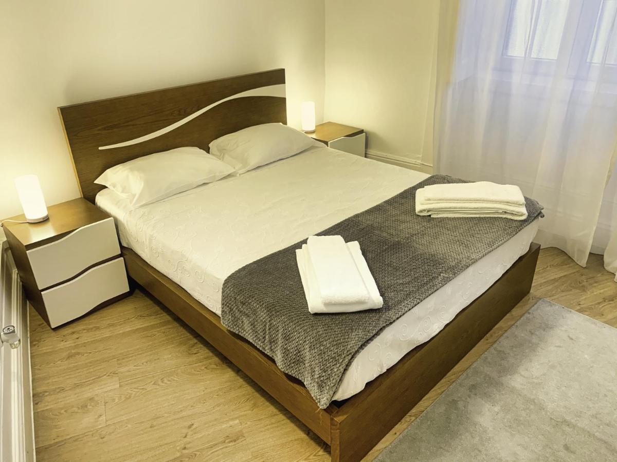 Guesthouse Tricana De אבאירו מראה חיצוני תמונה